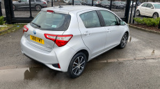Toyota Yaris 1.5 Hybrid Icon Tech 5dr CVT Hybrid Hatchback